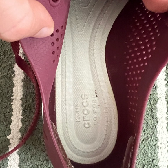 💦Burgundy crocs unisex (m8) - Picture 7 of 7